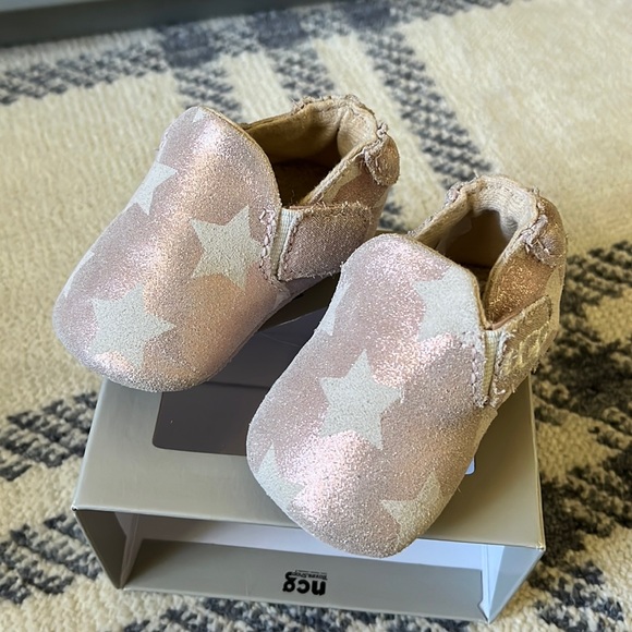 UGG Other - Ugg I Roos Star